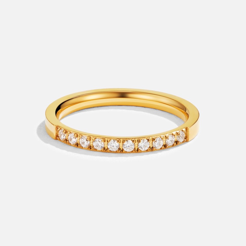 Bague en cristal à la beauté intemporelle