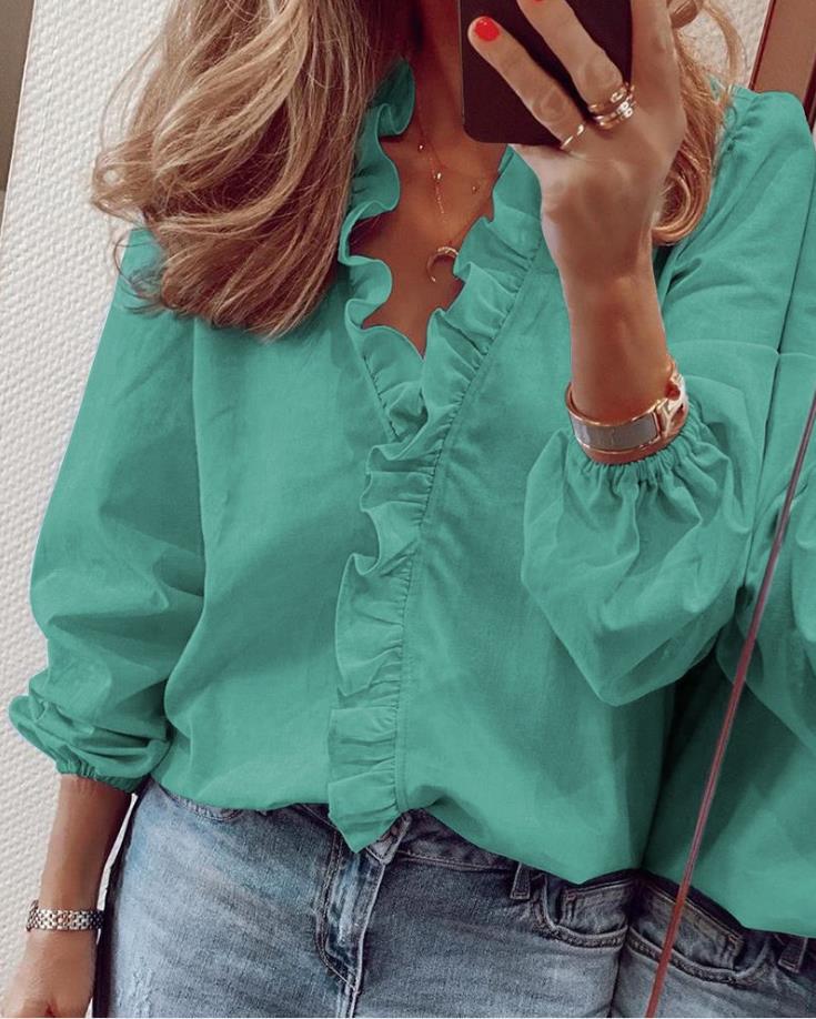 Caroline | Blouse met ruches en V-hals